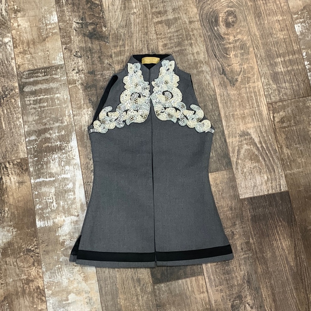 NADYA SHAH APPLIQUÉ TOP